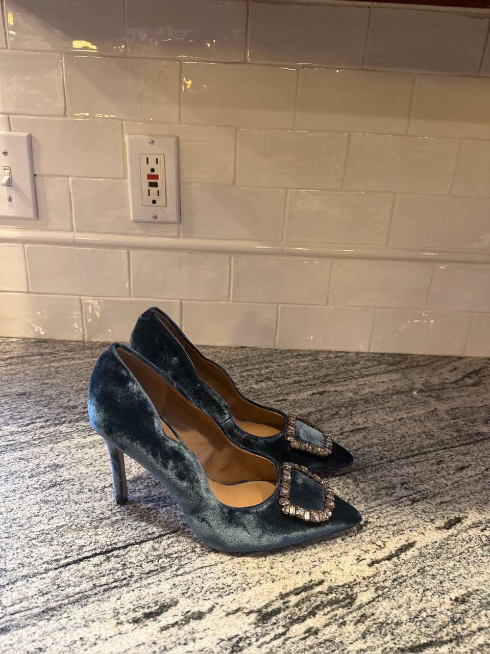 Women’s Sam Edelman Harriett Velvet Heels Deep Sapphire Crystal Size 6.5